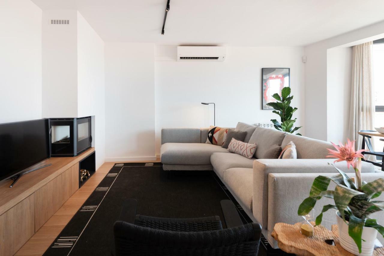 Apartament Petit Luxe L'Atic Terrassa Zewnętrze zdjęcie